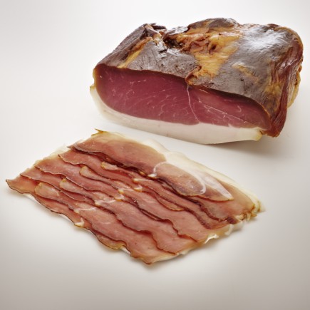 Schinkenspeck geräuchert - geschnitten